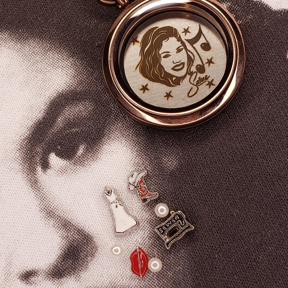 Selena quintanilla locket necklace